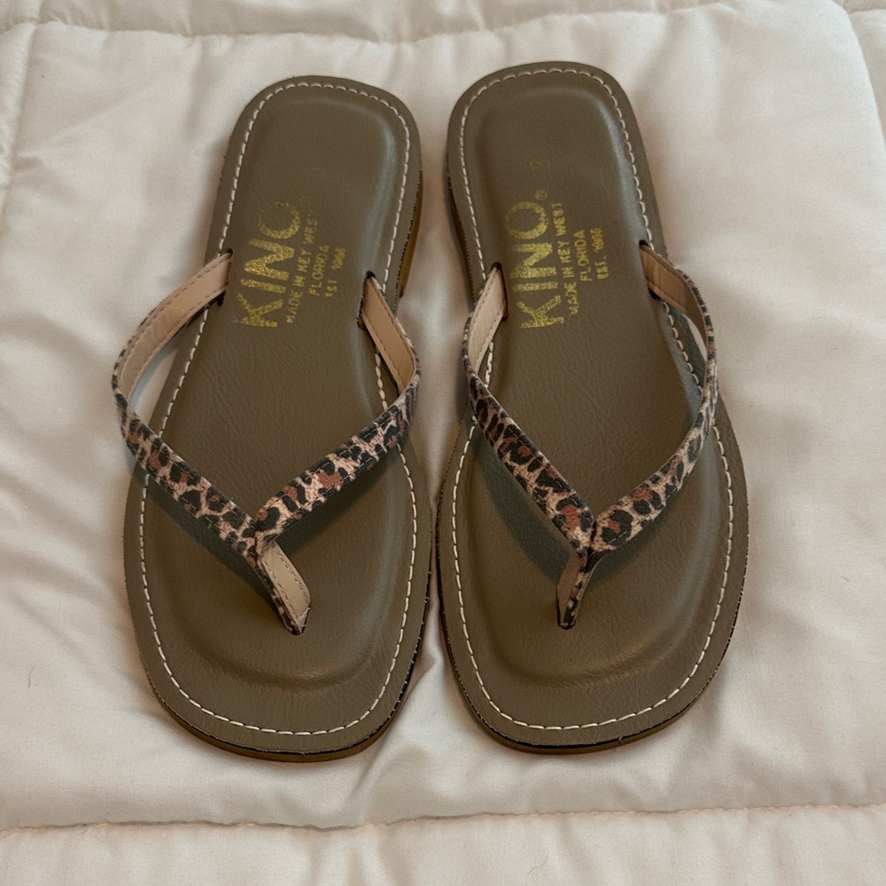 Kino Women's Leopard Print Sandals